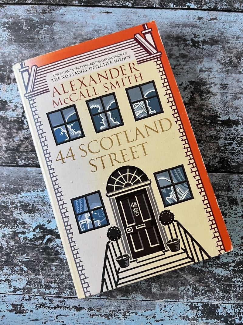 An image of a book by Alexander McCall Smith - 44 Scotland Street