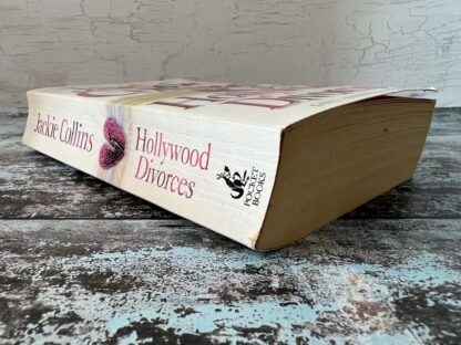 An image of a book by Jackie Collins - Hollywood Divorces