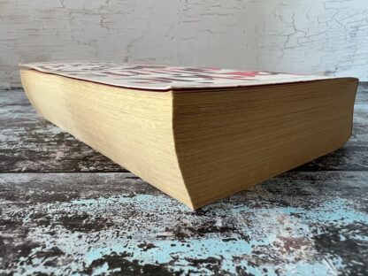 An image of a book by Jackie Collins - Hollywood Divorces