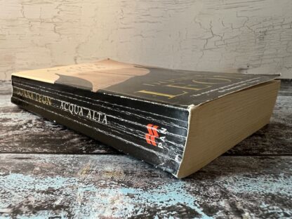 An image of a book by Donna Leon - Acqua Alta