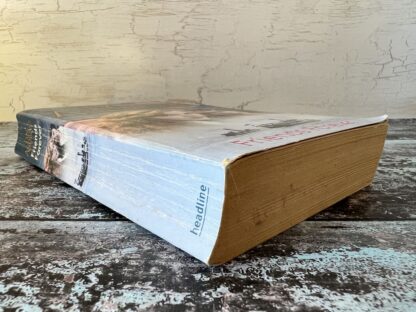 An image of a book by Lyn Andrews - Friends Forever