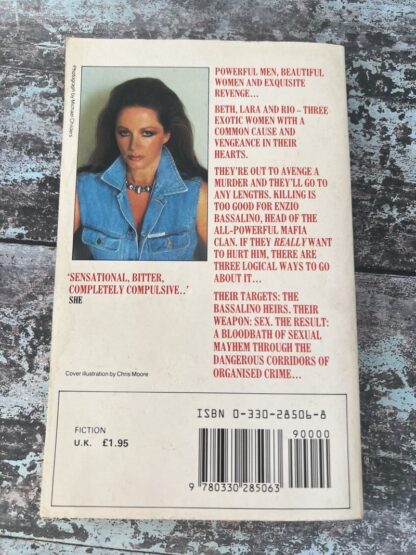 An image of a book by Jackie Collins - Love Head