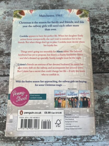 An image of a book by Maisie Thomas - Christmas with the Railway Girls