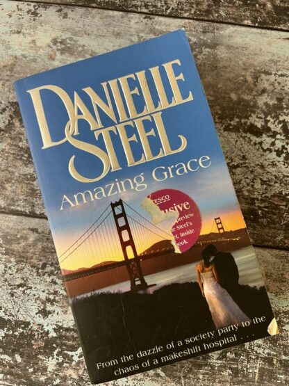 An image of a book by Danielle Steel - Amazing Grace