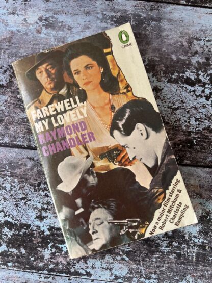 An image of a book by Raymond Chandler - Farewell My Lovely