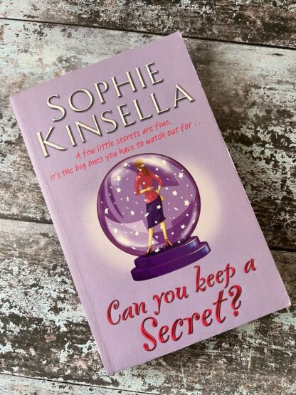 An image of a book by Sophie Kinsella - Can you keep a secret?