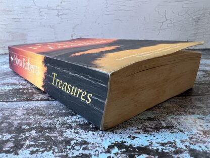 An image of a book by Nora Roberts - Treasures