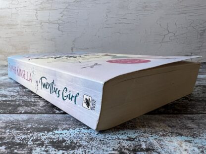 An image of a book by Sophie Kinsella - Twenties Girl