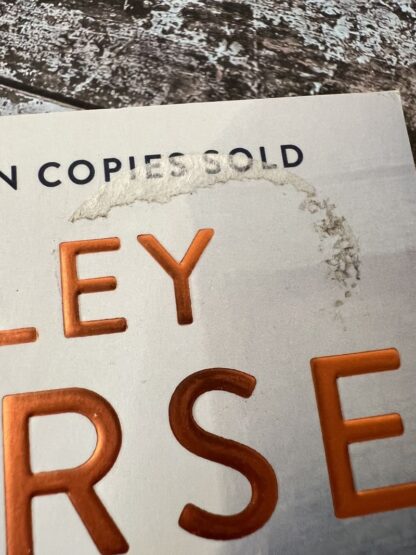 An image of a book by Lesley Pearse - You'll never see me again
