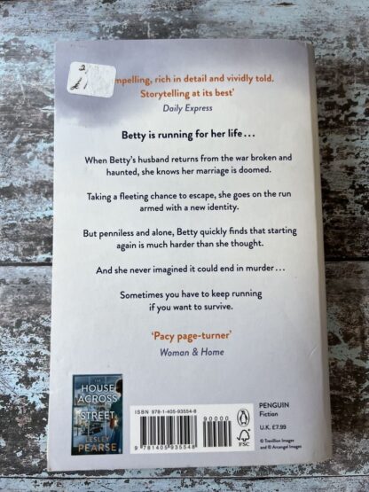 An image of a book by Lesley Pearse - You'll never see me again