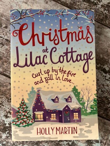 An image of a book by Holly Martin - Christmas at Lilac Cottage