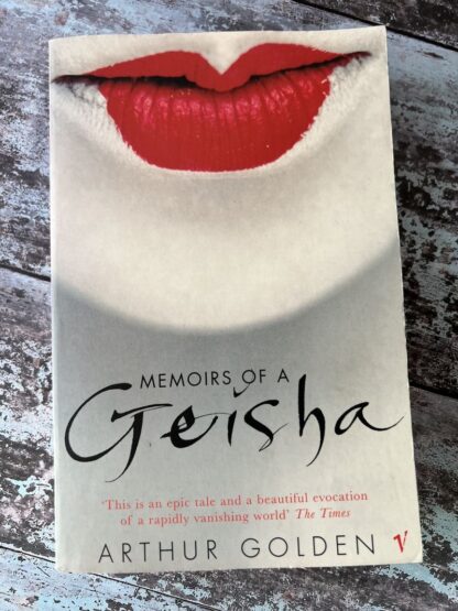 An image of a book by Arthur Golden - Memoirs of a Geisha