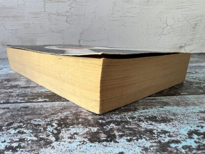 An image of a book by Stephenie Meyer - Twilight