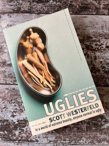 An image of a book by Scott Westerfeld - Uglies