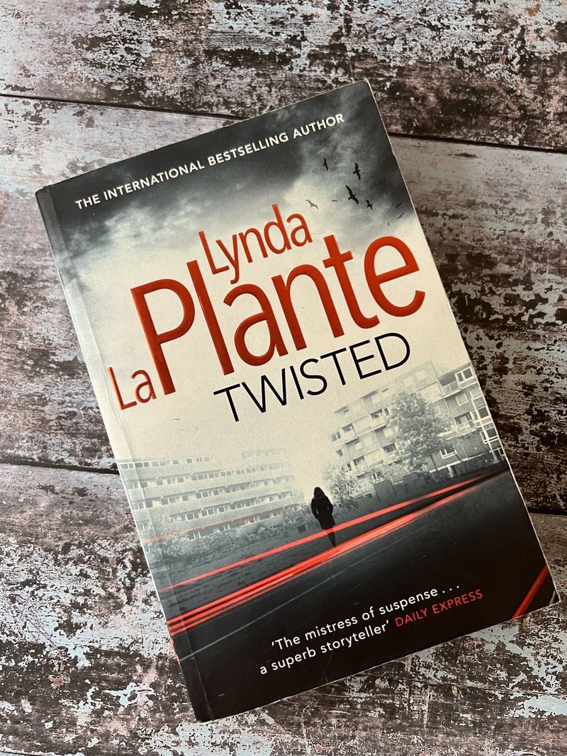 An image of a book by Lynda La Plante - Twisted