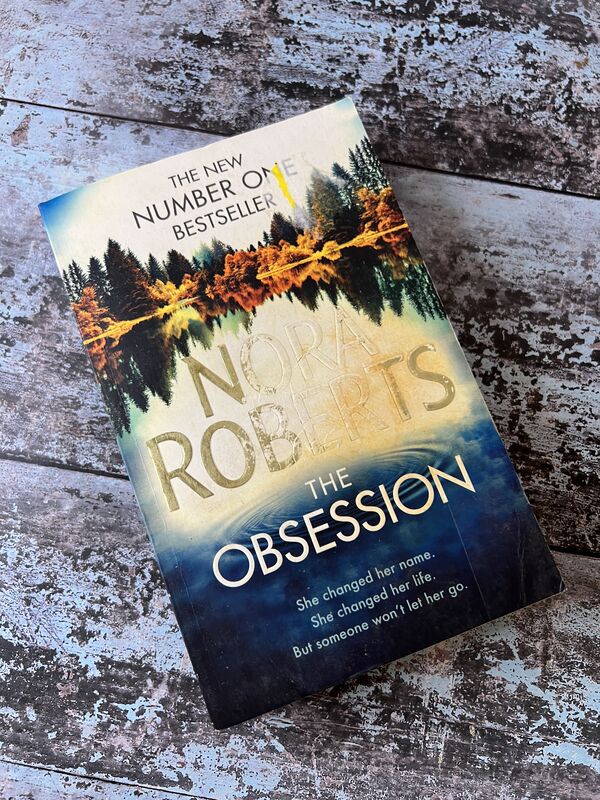 An image of a book by Nora Roberts - The Obsession