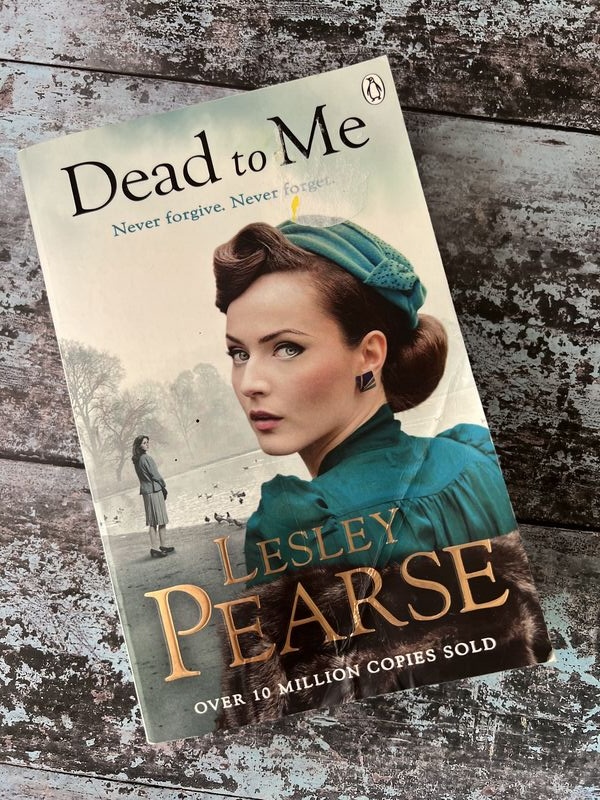 An image of a book by Lesley Pearse - Dead to Me