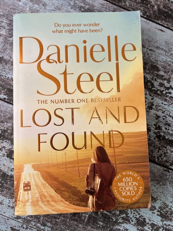 An image of a book by Danielle Steel - Lost and Found