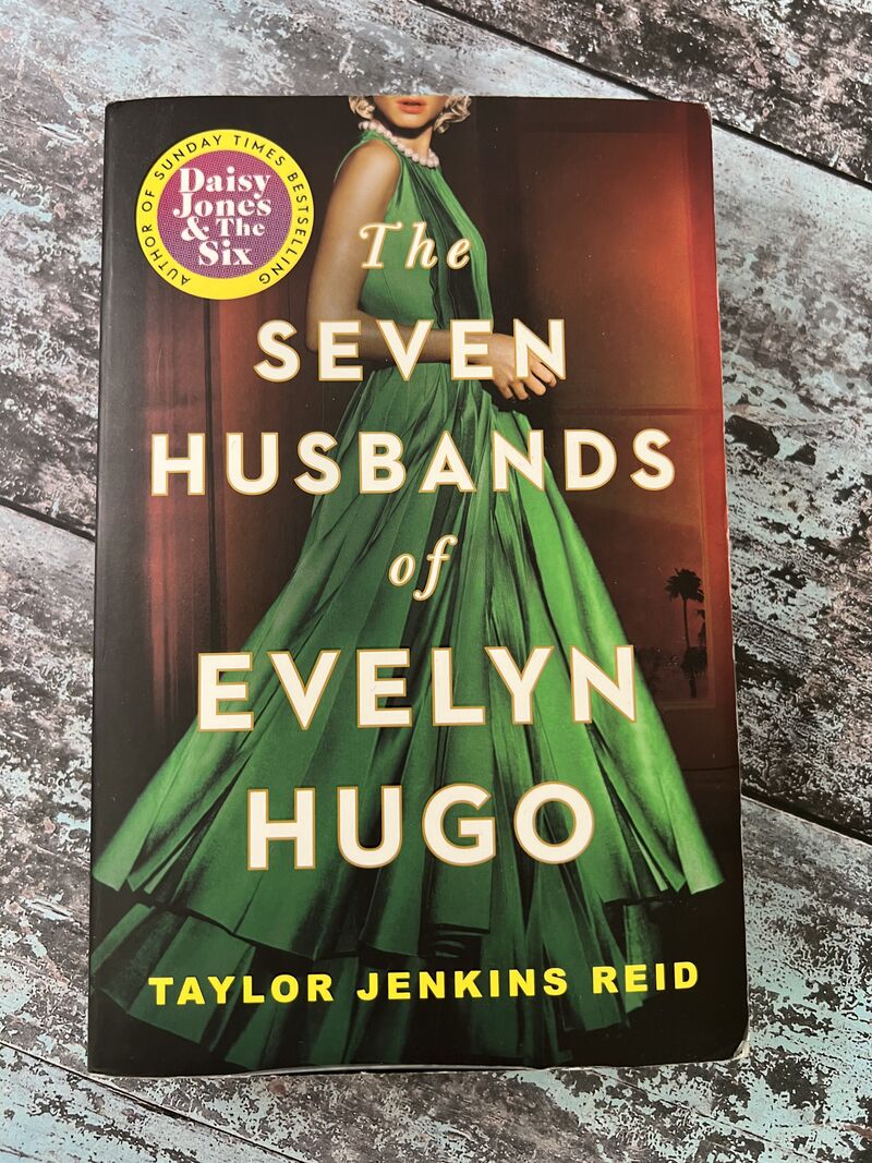 An image of a book by Taylor Jenkins Reid - The Seven Husbands of Evelyn Hugo
