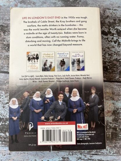 An image of a book by Jennifer Worth - Call the Midwife
