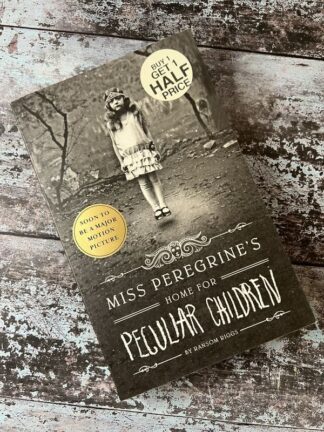 An image of a book by Ransom Riggs - Miss Peregrine's Home for Peculiar Children