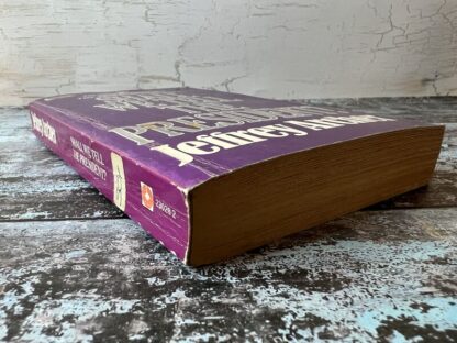 An image of a book by Jeffrey Archer - Shall We Tell The President?