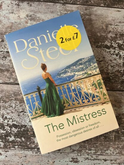 An image of a book by Danielle Steel - The Mistress