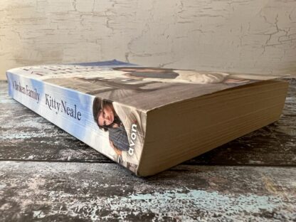 An image of a book by Kitty Neale - A Broken Family