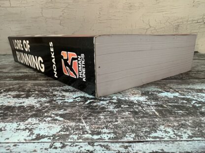 An image of the book Lore of Running by Tim Noakes