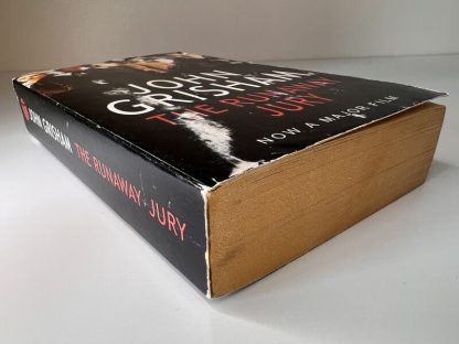 An image of the book The Runaway Jury by John Grisham