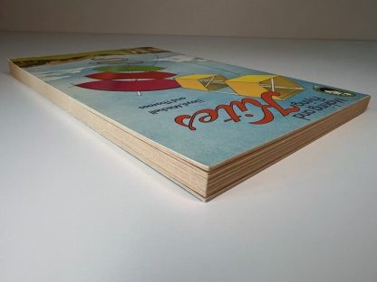 An image of the book Making and Flying Kites by Lloyd, Mitchell and Thomas