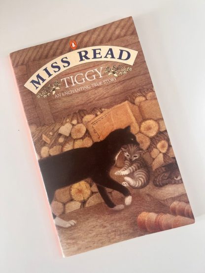 An image of the book Tiggy: An enchanting true story by Miss Read