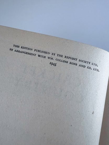 An image of the book Cricket Country by Edmund Blunden