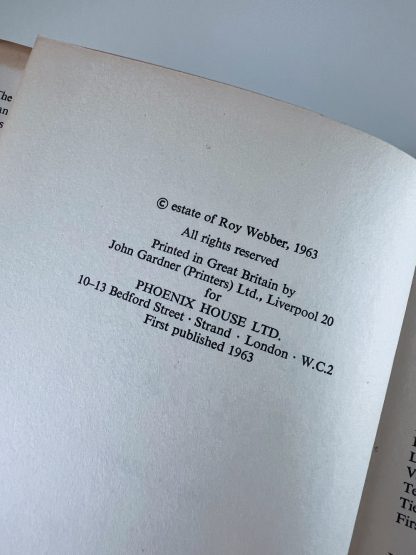 An image of the book Concise Book of Cricket Records by Roy Webber