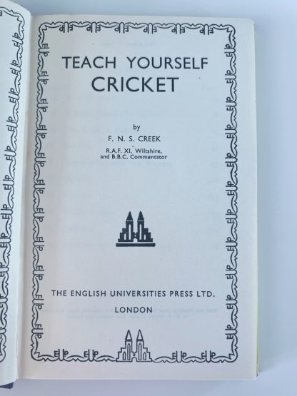 An image of the book Teach Yourself Cricket by FNS Creek