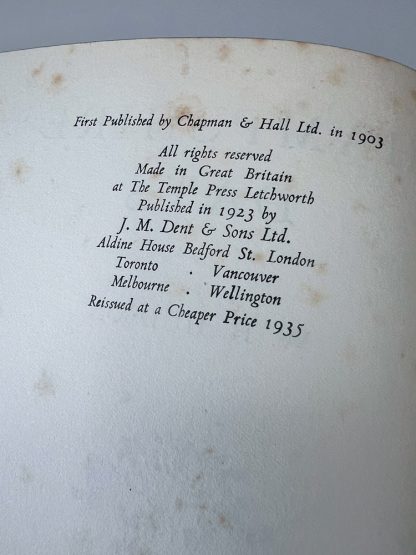 An image of the book Hampshire Days by W H Hudson