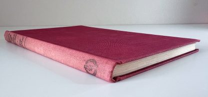 An image of the book Who's Who in World Cricket by Roy Webber