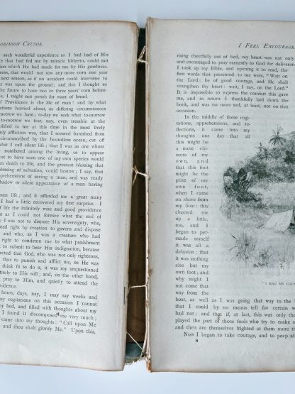 An image of the book Robinson Crusoe by Daniel Defoe