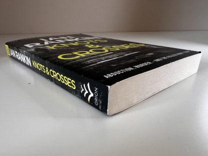 An image of the book Knots and Crosses by Ian Rankin