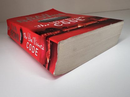 An image of the book The DaVinci Code by Dan Brown