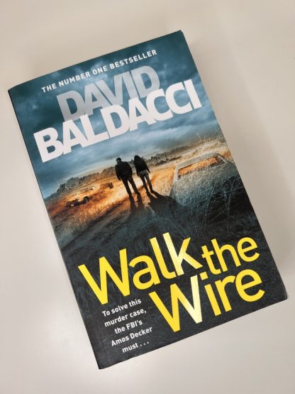 An image of the book Walk the Wire by David Baldacci
