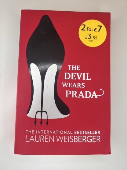 An image of the book The Devil Wears Prada by Lauren Weisberger
