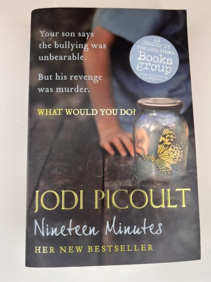 An image of the book Nineteen Minutes by Jodi Picoult