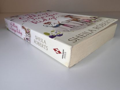 An image of the book The Cottage on Juniper Ridge by Sheila Roberts