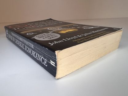 An image of the book QI Book of General Ignorance by John Lloyd and John Mitchinson