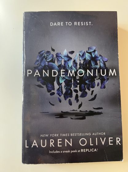 An image of the book Pandemonium by Lauren Oliver