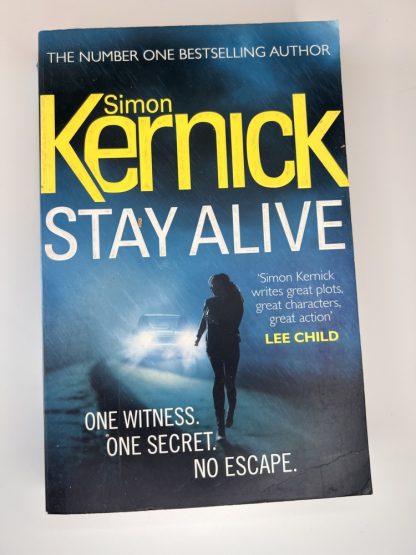 An image of the book Stay Alive by Simon Kernick