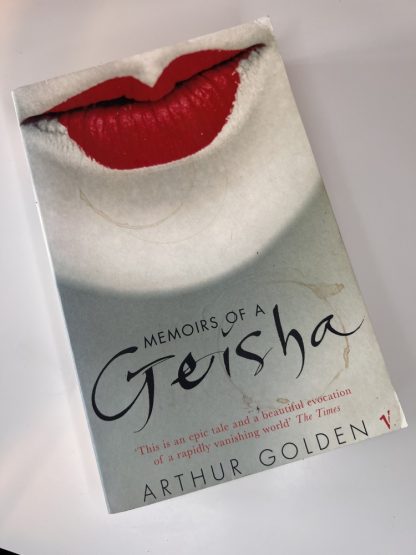 An image of the book Memoirs of a Geisha by Arthur Golden