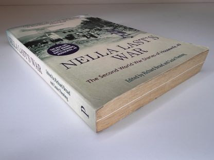 An image of the book Nella Last's War: The Second World War diaries of housewife, 49