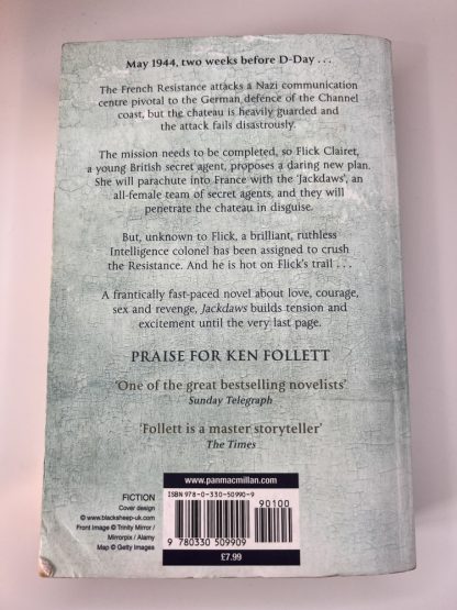 An image of the book Jackdaws by Ken Follett